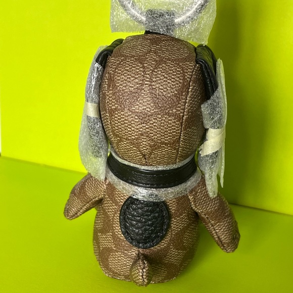 NWT Coach x Peanuts Collectible Snoopy Bag Charm - Picture 7 of 10